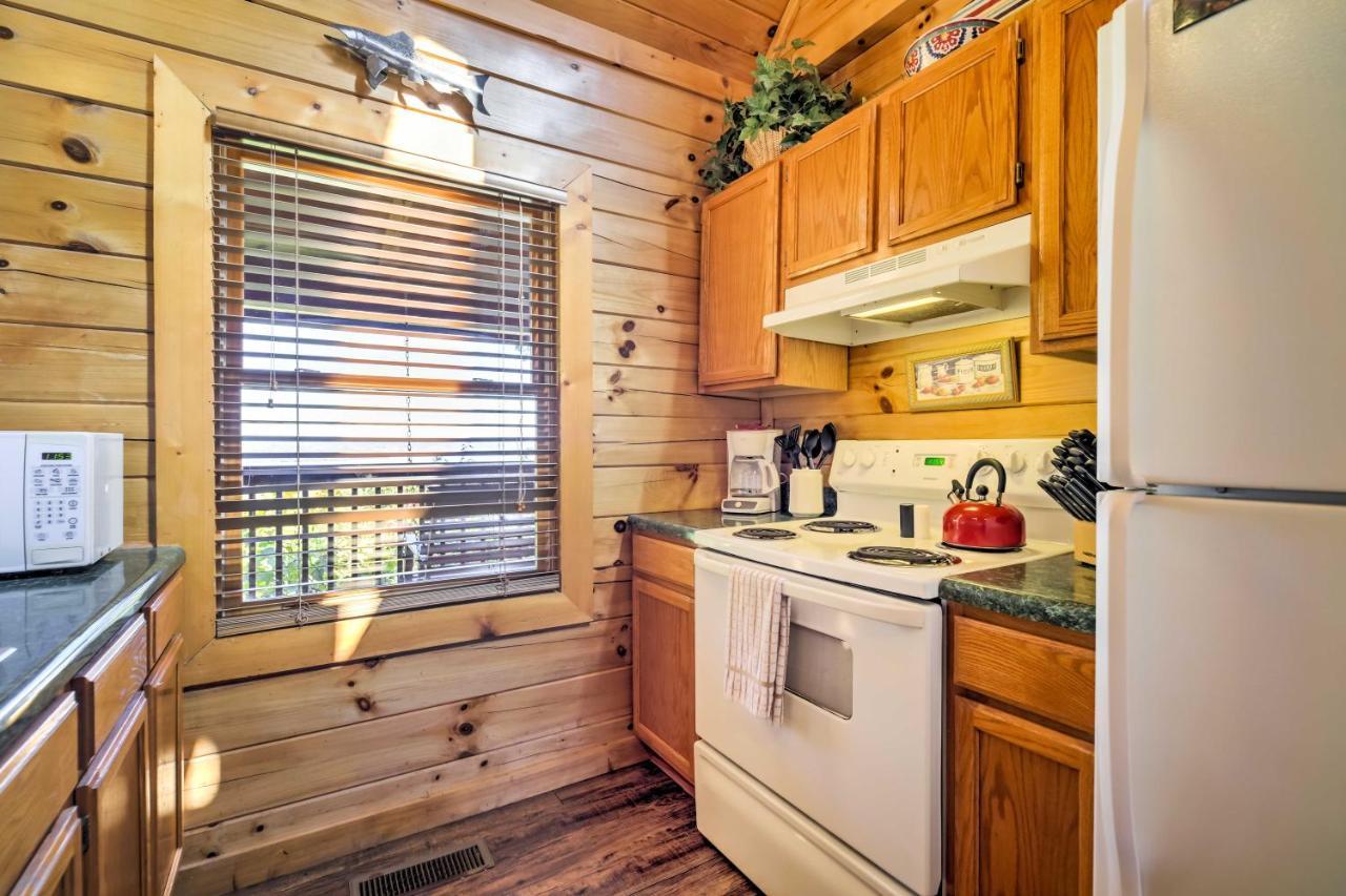 Sevierville Retreat Private Hot Tub And Lake Views! Eksteriør billede