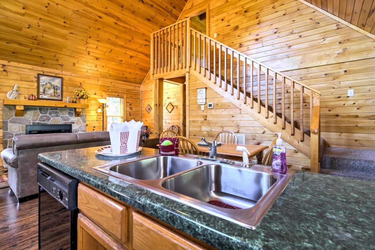 Sevierville Retreat Private Hot Tub And Lake Views! Eksteriør billede